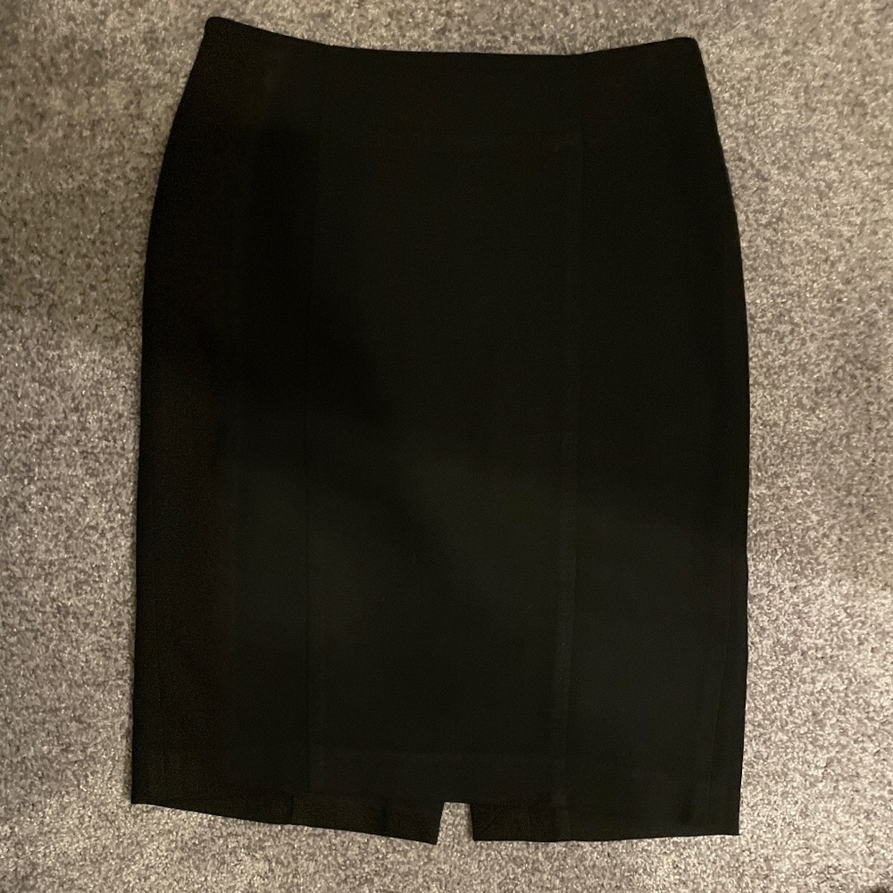 LOFT Stretchy Black Pencil Skirt